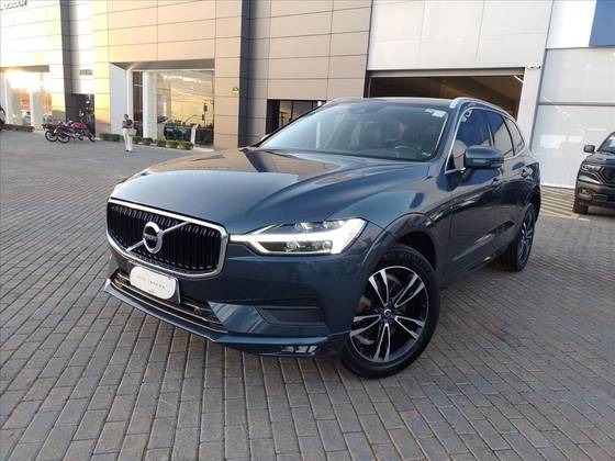 VOLVO XC60 2.0 D5 DIESEL MOMENTUM AWD GEARTRONIC VOLVO XC60 2.0 D5 DIESEL MOMENTUM AWD GEARTRONIC